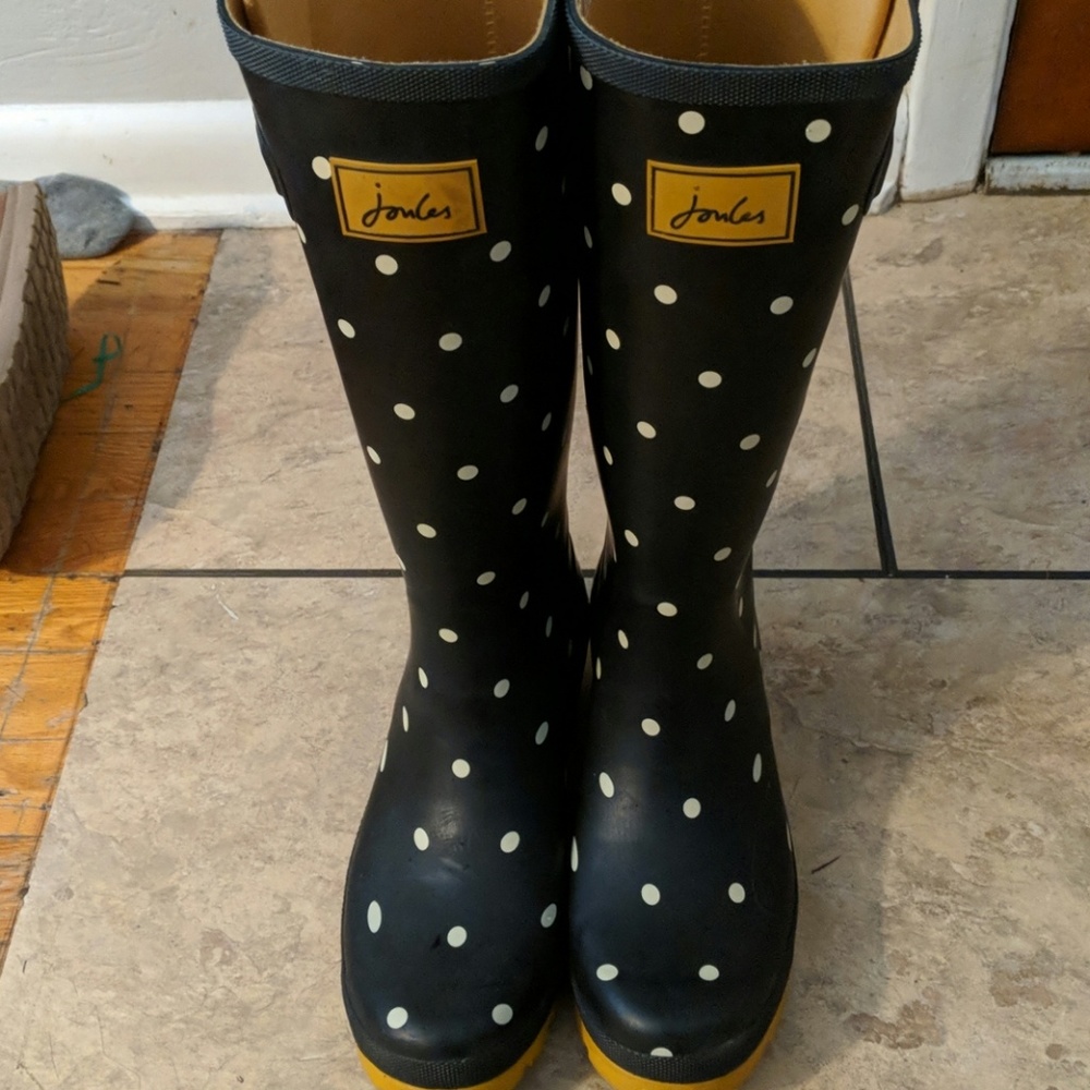 Rain boots